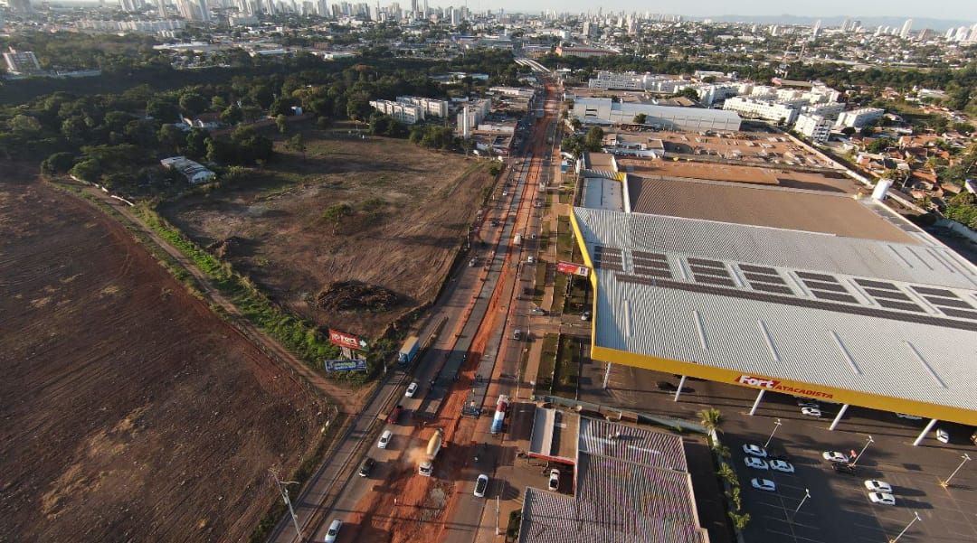 Obras do BRT avançam e exigem atenção redobrada de pedestres e