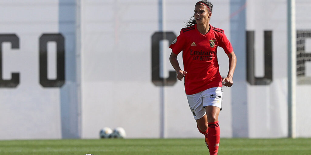 Futebol Feminino: Benfica nega utilização irregular e diz que Carole Costa foi despenalizada antes do jogo com Torreense