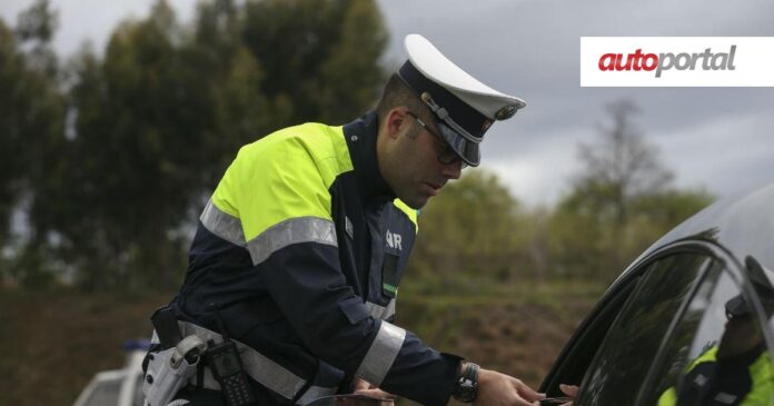 Carta de condução passará a ter formato digital