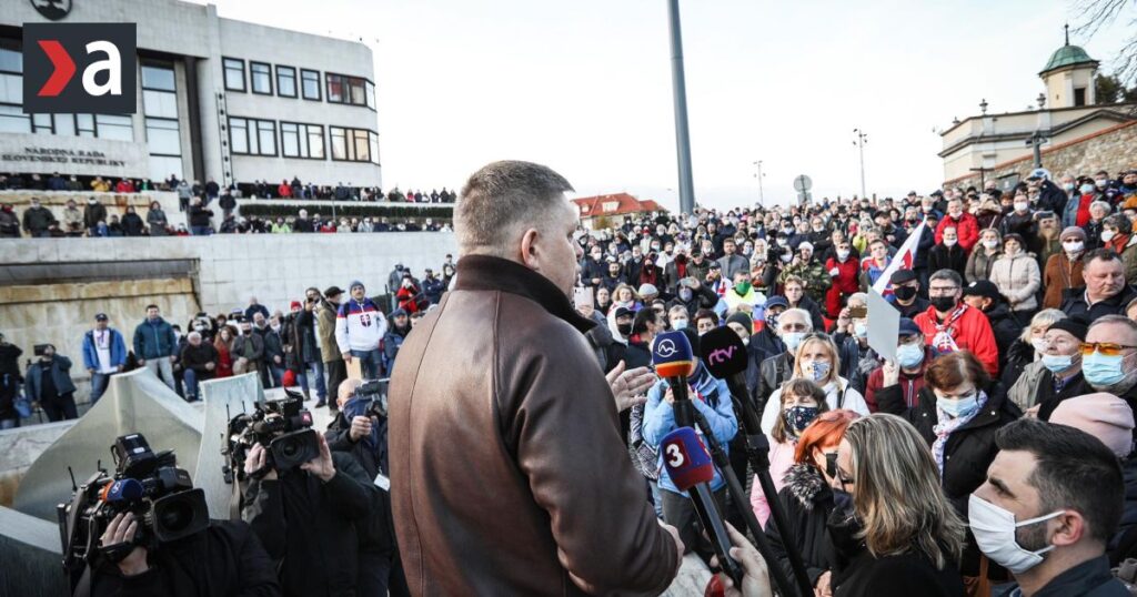 Igor Matovič: Námestia nám dnes ovládajú ľudia, ktorým bol odkaz Novembra ukradnutý