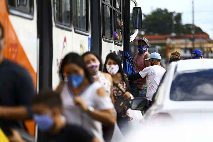 Coronavírus: Brasil bate 114 mil mortes; 14,2% dos óbitos do mundo