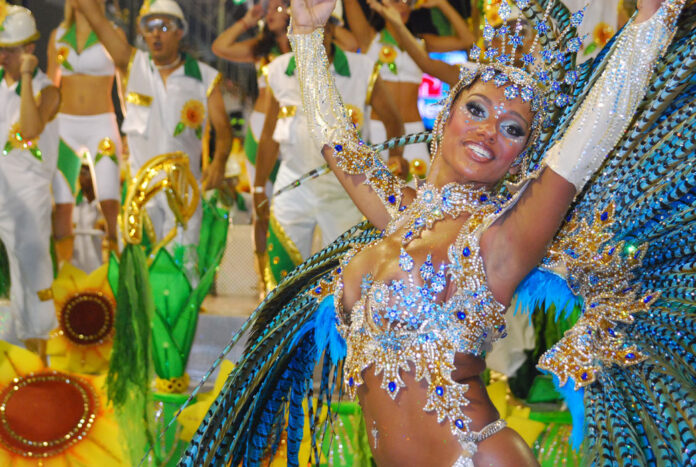 Rio de Janeiro celebrará anualmente carnaval fora de época em julho