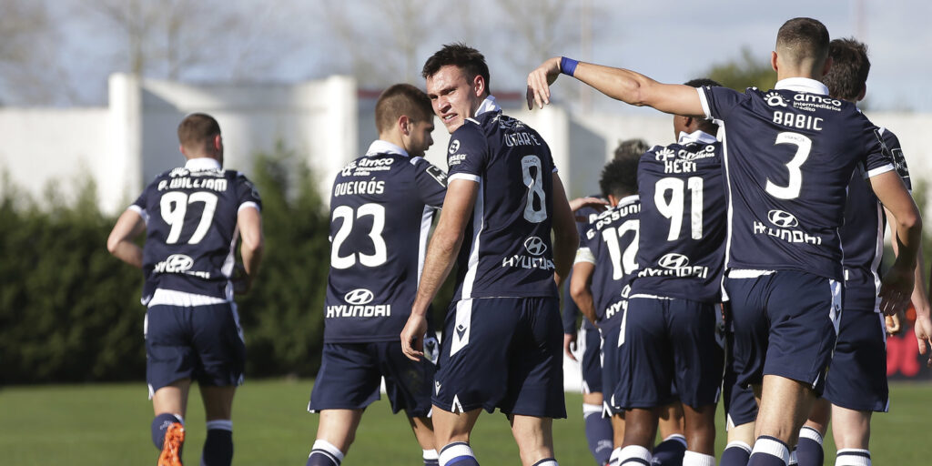 Famalicão vence Rio Ave em inferioridade numérica e sai do último lugar da I Liga