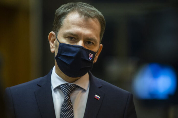 Matovič dôsledne dodržiava hygienu rúk