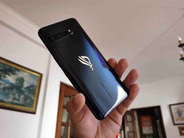 Novo smartphone da ASUS traz mais RAM que alguns PCs Gaming!