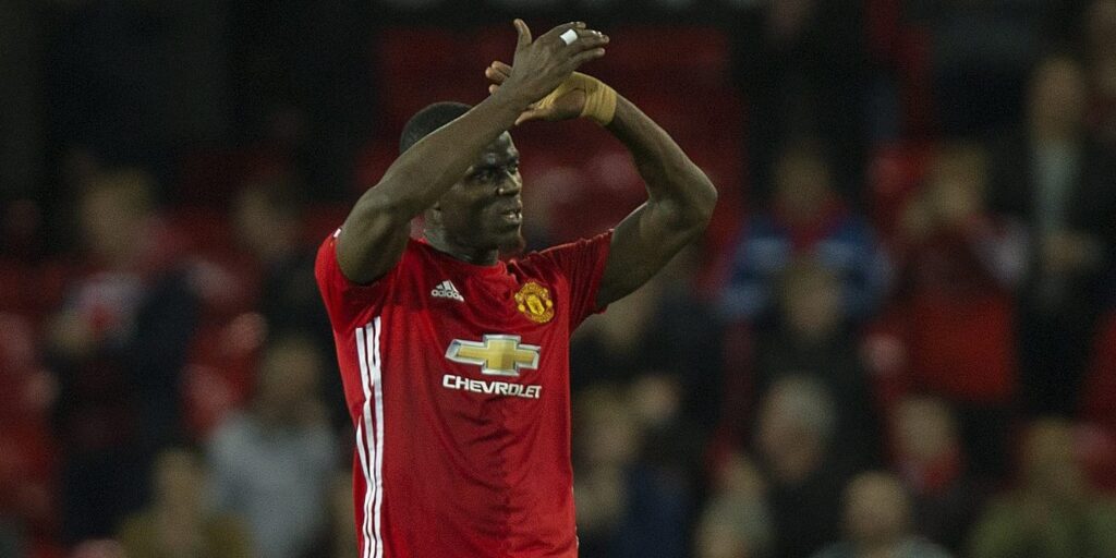 Eric Bailly renova contrato com o Manchester United até 2024