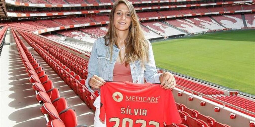 Sílvia Rebelo renova contrato com o Benfica até 2023