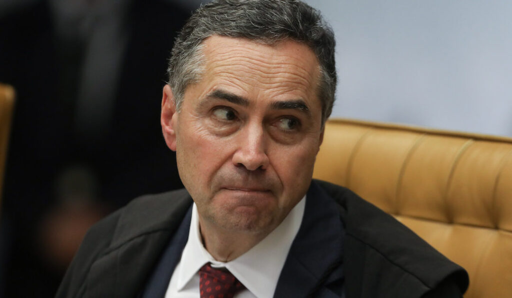 Barroso diz que há ingenuidade em usar voto impresso para auditoria de eleição