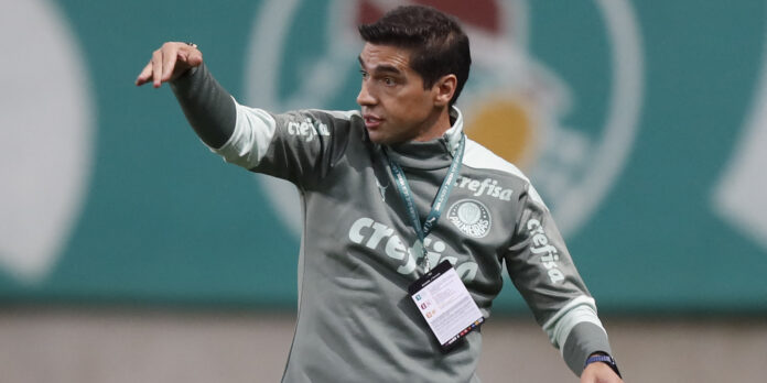 Palmeiras reforça liderança do Brasileirão com triunfo em Goiânia