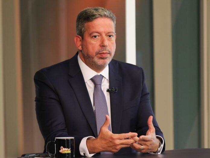 _arthur_lira_participa_do_programa_sem_censura100520211130