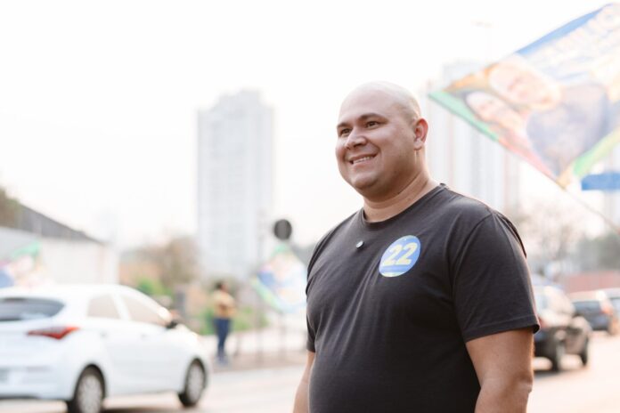 Abilio_garante_revisao_salarial_reformas_e_concurso_na_Educacao_em_Cuiaba_1-1536x1024