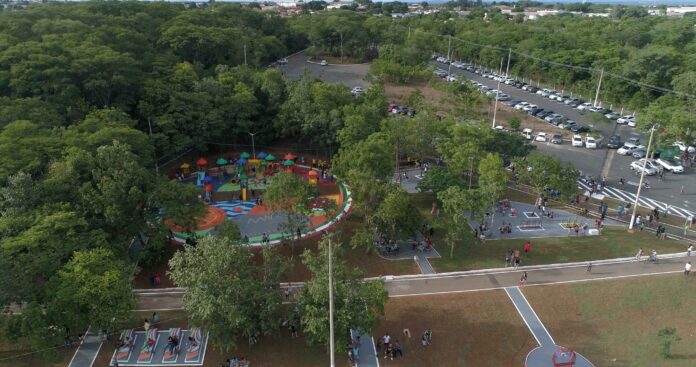 50b8621bc1b321031ff8bb8ede682423